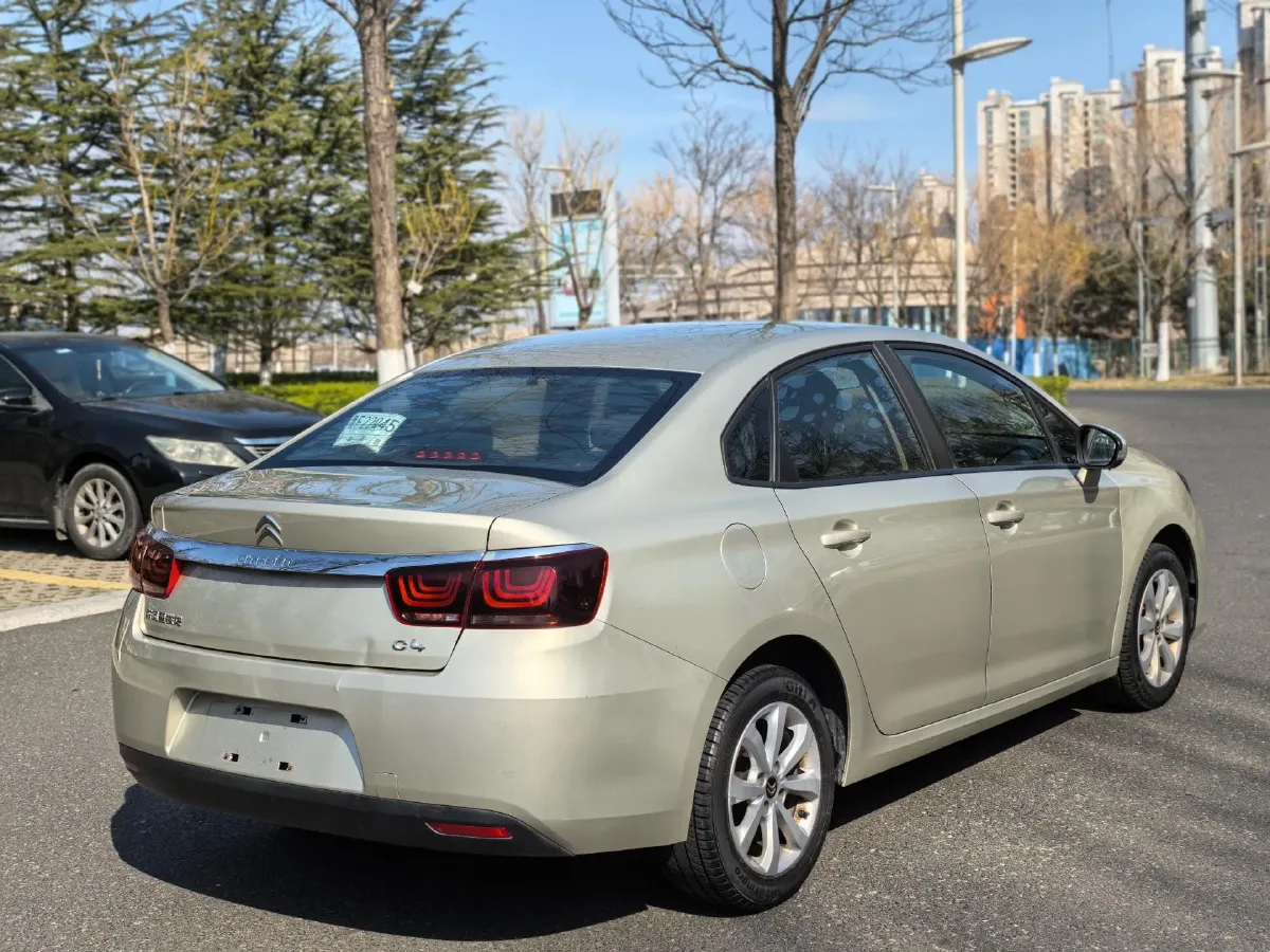 2018 Citroen C4 C-Quatre 1.6L 117HP L4 5MT,autocango,china used car exporter,china ev exporter,chinese used car exporter,chinese used ev exporter