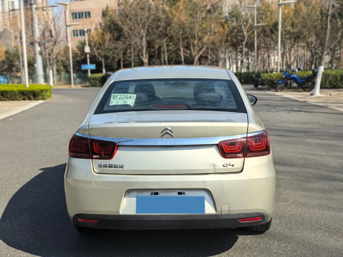 2018 Citroen C4 C-Quatre 1.6L 117HP L4 5MT,autocango,china used car exporter,china ev exporter,chinese used car exporter,chinese used ev exporter