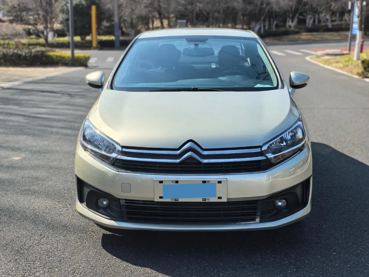 2018 Citroen C4 C-Quatre 1.6L 117HP L4 5MT,autocango,china used car exporter,china ev exporter,chinese used car exporter,chinese used ev exporter