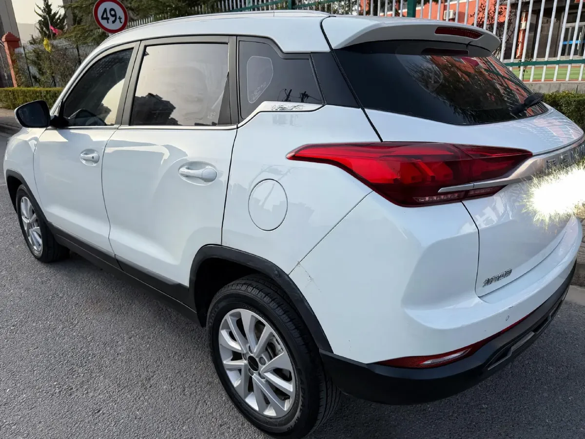 2019 BeiJing Auto X3 1.5L 116HP L4 4AT,autocango,china used car exporter,china ev exporter,chinese used car exporter,chinese used ev exporter