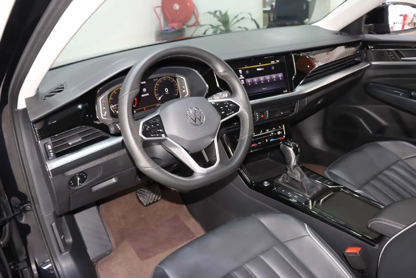 2023 Volkswagen Passat 2.0T 186HP L4 7DCT,autocango,china used car exporter,china ev exporter,chinese used car exporter,chinese used ev exporter