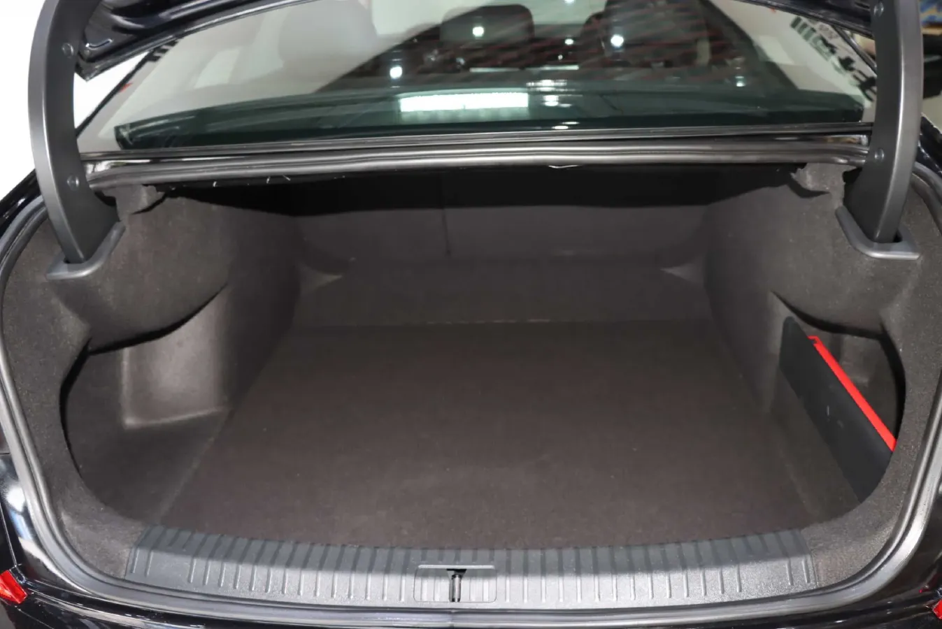 2023 Volkswagen Passat 2.0T 186HP L4 7DCT,autocango,china used car exporter,china ev exporter,chinese used car exporter,chinese used ev exporter