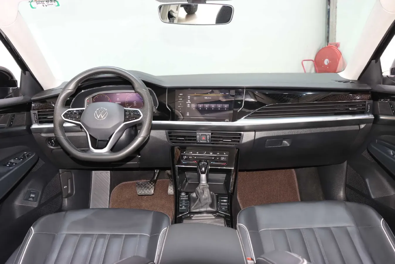 2023 Volkswagen Passat 2.0T 186HP L4 7DCT,autocango,china used car exporter,china ev exporter,chinese used car exporter,chinese used ev exporter