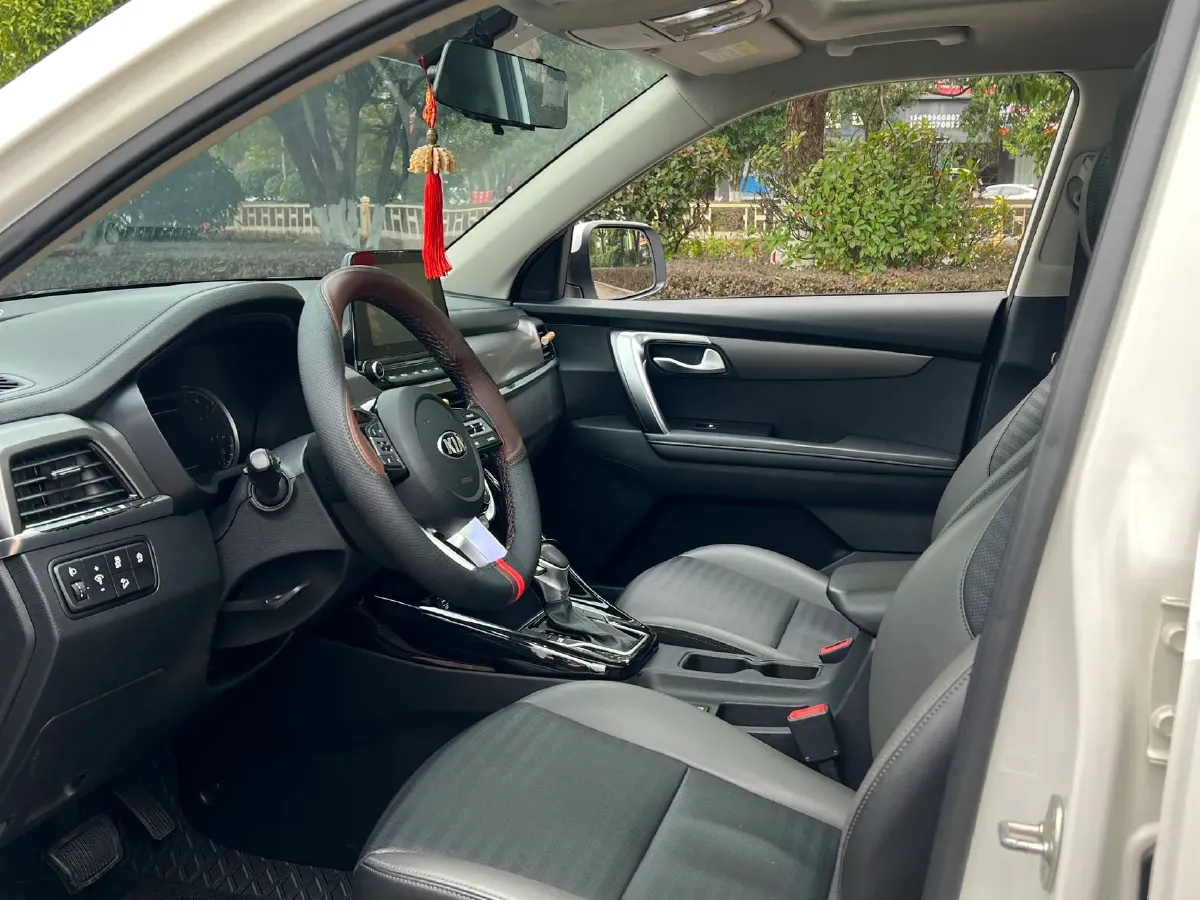 2018 Kia Sportage R 2.0L 160HP L4 6AT,autocango,china used car exporter,china ev exporter,chinese used car exporter,chinese used ev exporter