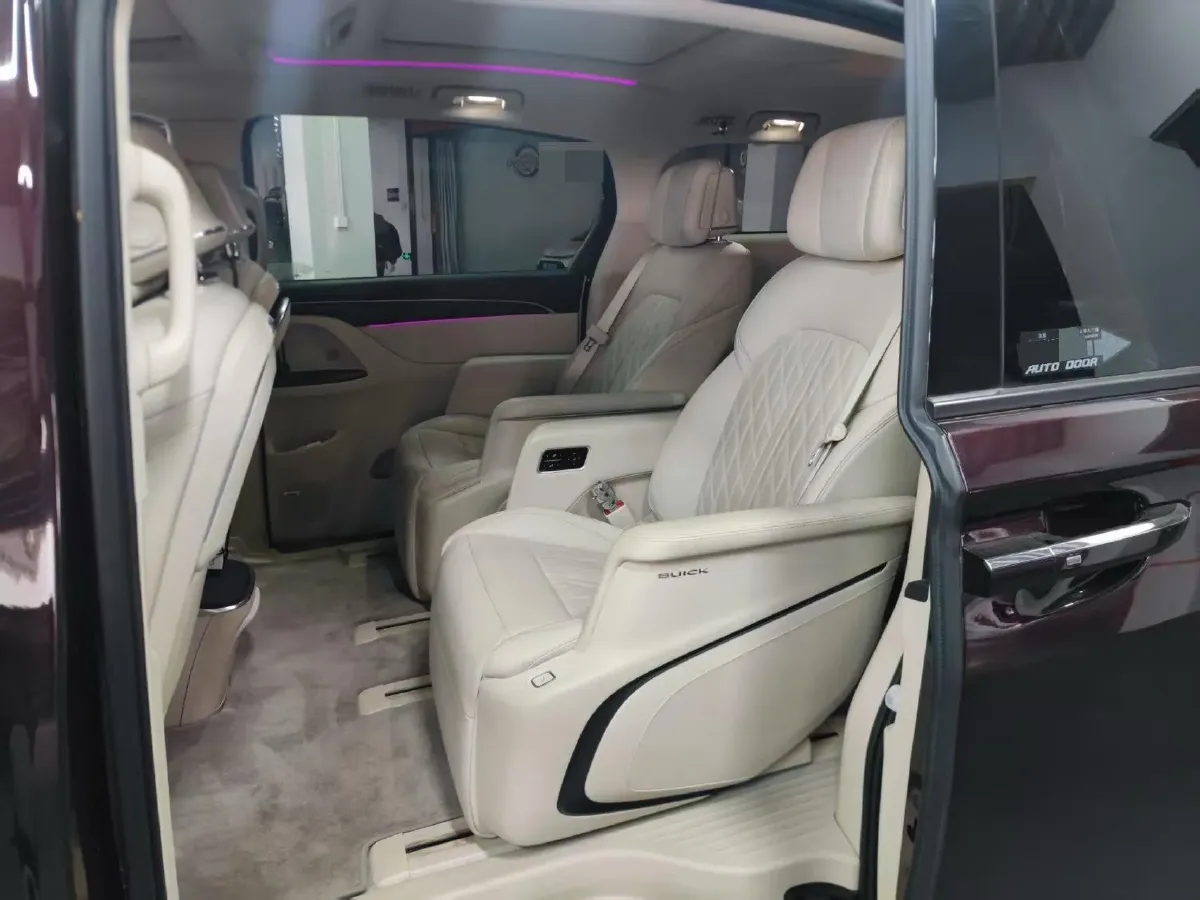 2022 Buick GL8 2.0T 237HP L4 9AT,autocango,china used car exporter,china ev exporter,chinese used car exporter,chinese used ev exporter