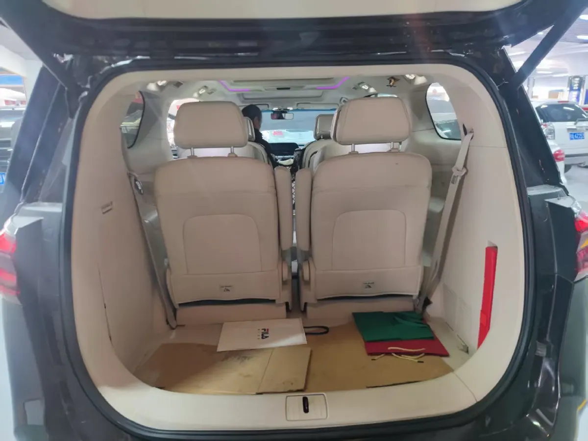 2022 Buick GL8 2.0T 237HP L4 9AT,autocango,china used car exporter,china ev exporter,chinese used car exporter,chinese used ev exporter