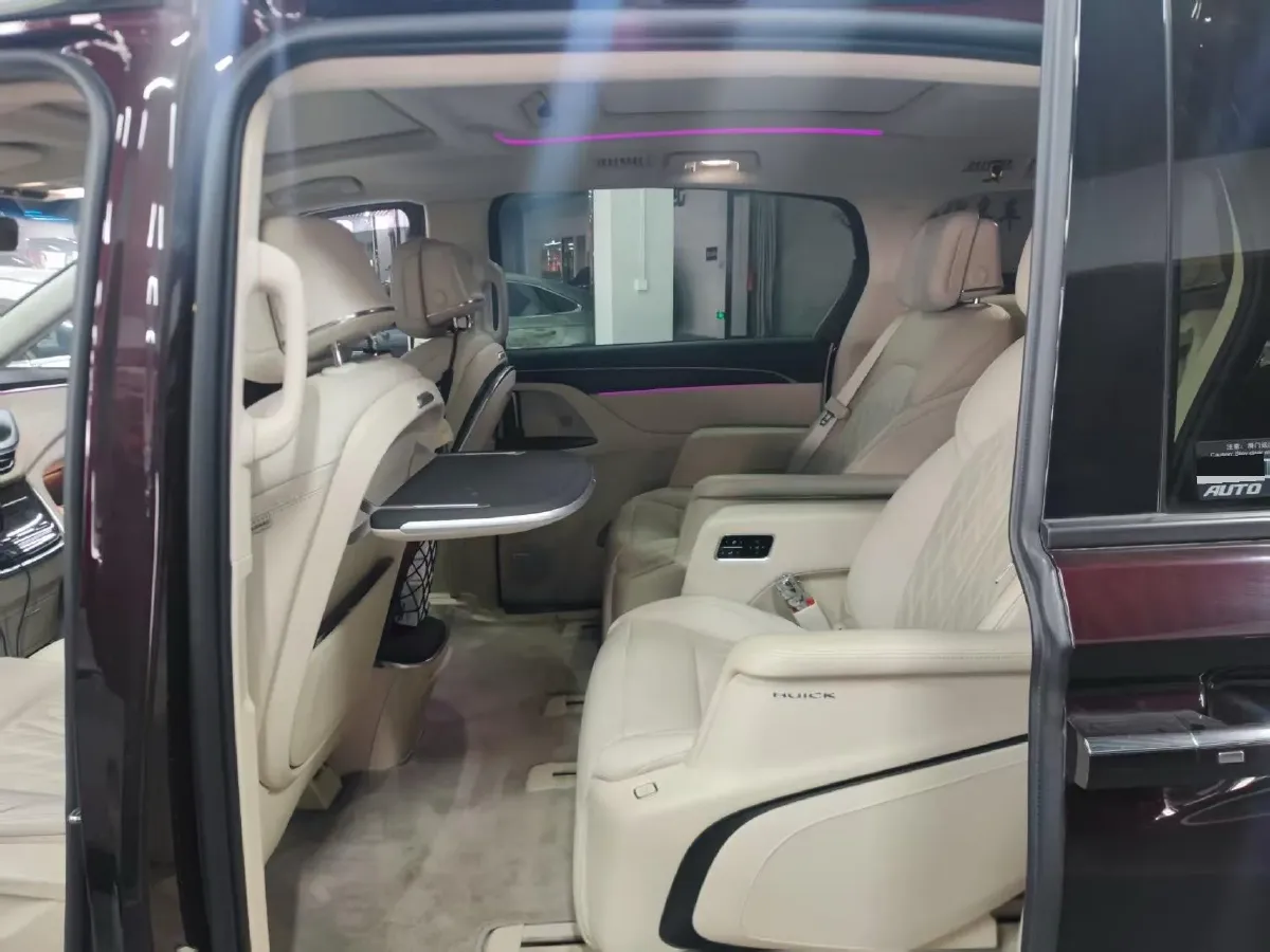 2022 Buick GL8 2.0T 237HP L4 9AT,autocango,china used car exporter,china ev exporter,chinese used car exporter,chinese used ev exporter