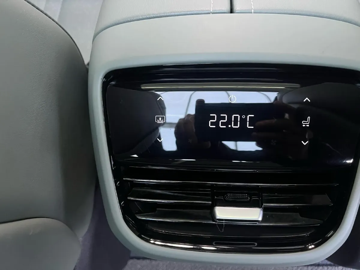 2024 Deepal S07 1.5L 95HP L4 REEV 31.73KWH,autocango,china used car exporter,china ev exporter,chinese used car exporter,chinese used ev exporter