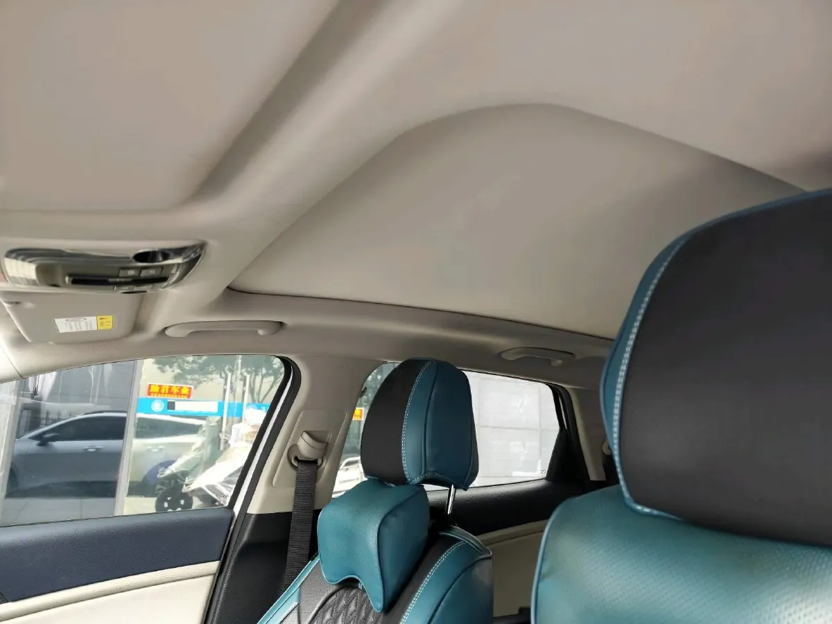 2023 Kia Sportage 2.0L 150HP L4 6AT Hybrid,autocango,china used car exporter,china ev exporter,chinese used car exporter,chinese used ev exporter