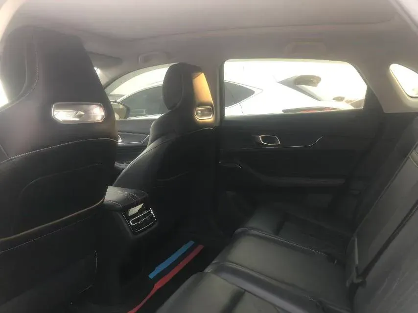 2024 ChangAn UNI-K 2.0T 233HP L4 8AT,autocango,china used car exporter,china ev exporter,chinese used car exporter,chinese used ev exporter