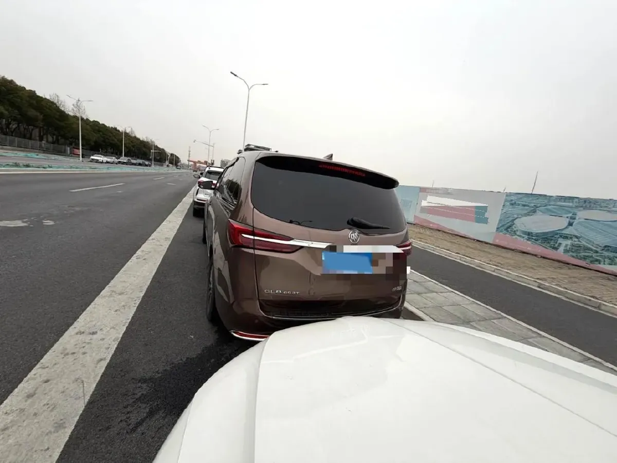 2020 Buick GL8 2.0T 237HP L4 9AT,autocango,china used car exporter,china ev exporter,chinese used car exporter,chinese used ev exporter