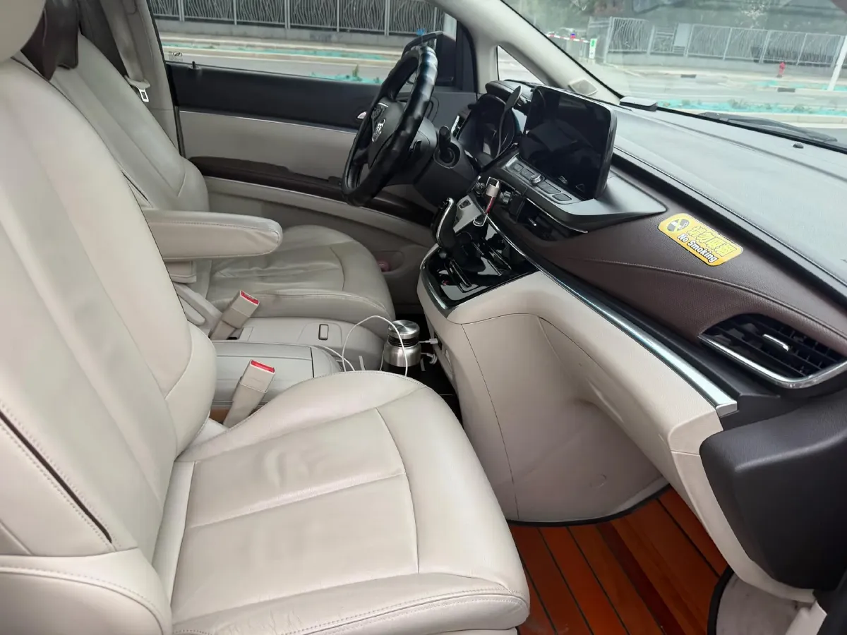2020 Buick GL8 2.0T 237HP L4 9AT,autocango,china used car exporter,china ev exporter,chinese used car exporter,chinese used ev exporter