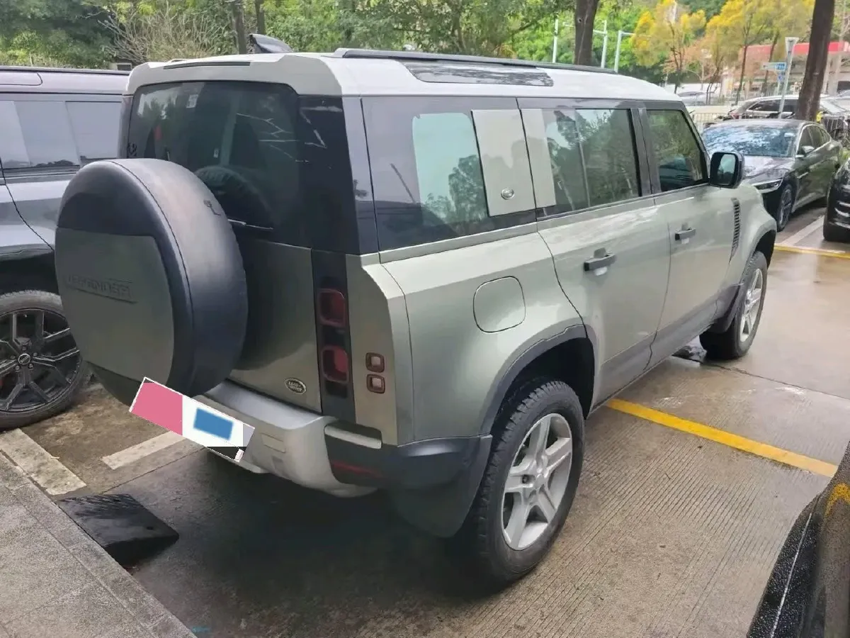 2020 Land Rover Defender 3.0T 400HP L6 8AT,autocango,china used car exporter,china ev exporter,chinese used car exporter,chinese used ev exporter