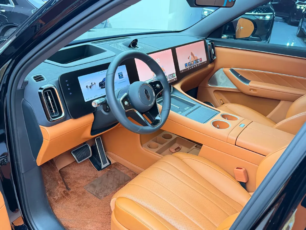 2025 AITO AITO M8 REEV 160HP REEV 53.4KWH,autocango,china used car exporter,china ev exporter,chinese used car exporter,chinese used ev exporter