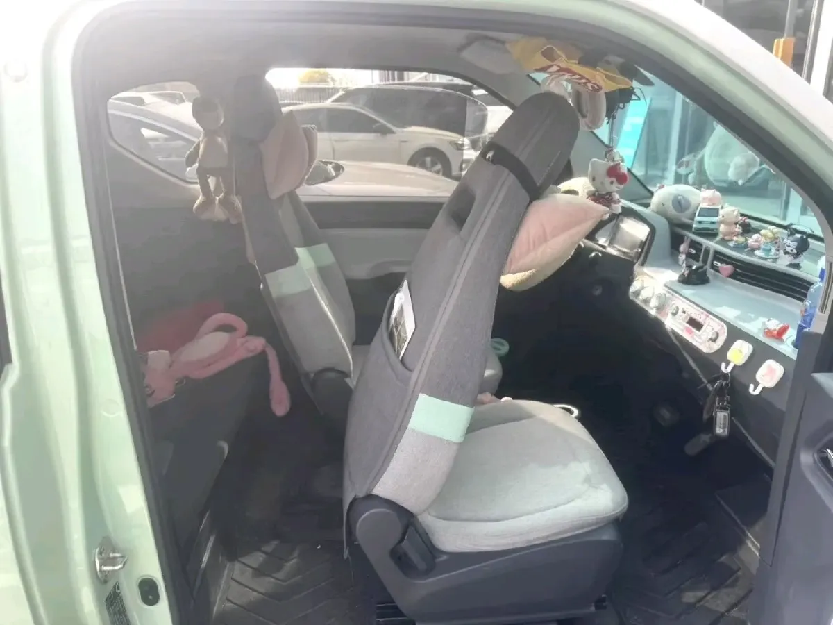 2021 WuLing HongGuang MINI EV BEV 13.9KWH,autocango,china used car exporter,china ev exporter,chinese used car exporter,chinese used ev exporter