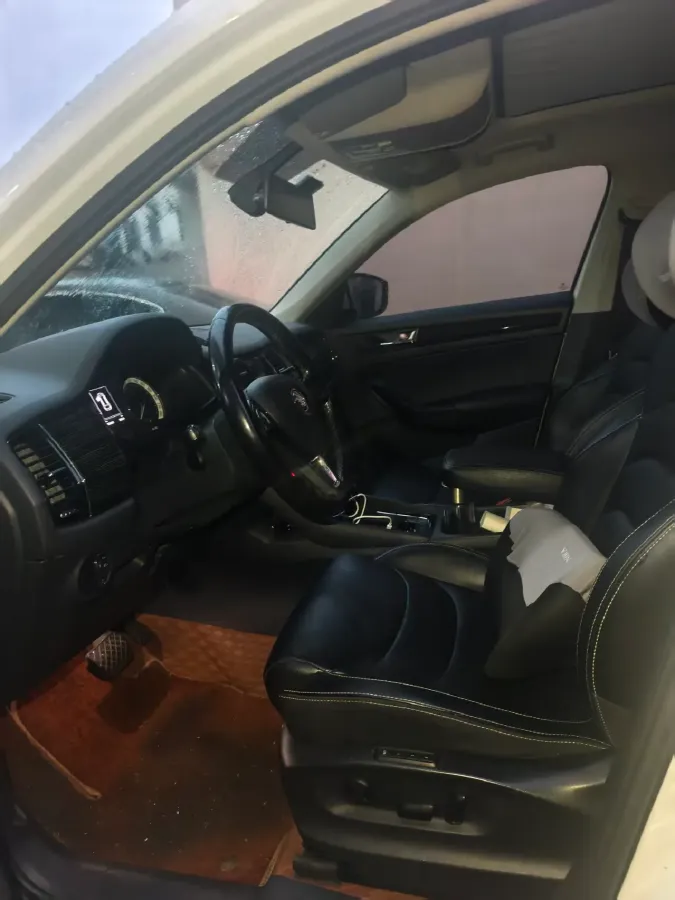 2018 Skoda Kodiak 2.0T 186HP L4 7DCT,autocango,china used car exporter,china ev exporter,chinese used car exporter,chinese used ev exporter