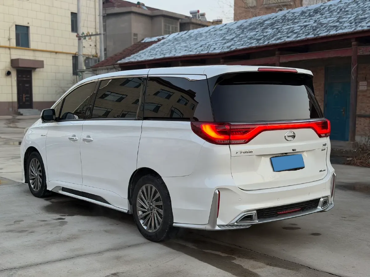 2021 GAC Trumpchi M8 2.0T 252HP L4 8AT,autocango,china used car exporter,china ev exporter,chinese used car exporter,chinese used ev exporter