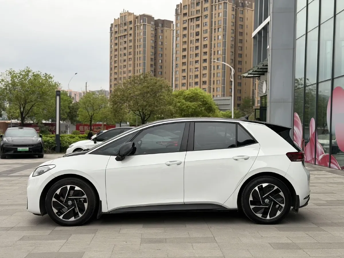2025 Volkswagen ID.3 BEV 52.8KWH,autocango,china used car exporter,china ev exporter,chinese used car exporter,chinese used ev exporter