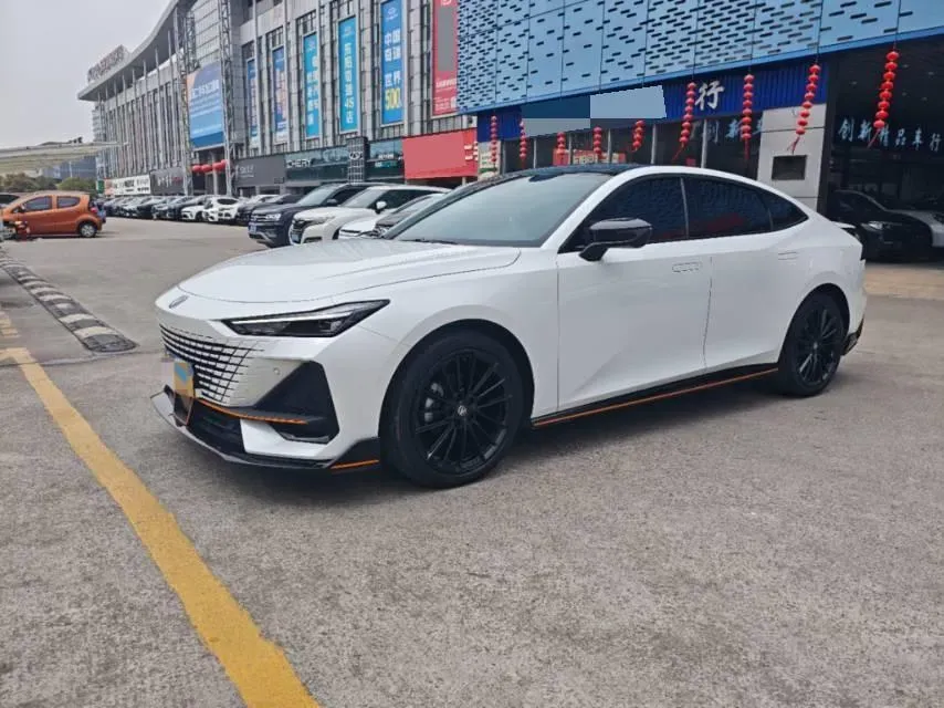2023 ChangAn UNI-V 1.5T 188HP L4 7DCT,autocango,china used car exporter,china ev exporter,chinese used car exporter,chinese used ev exporter