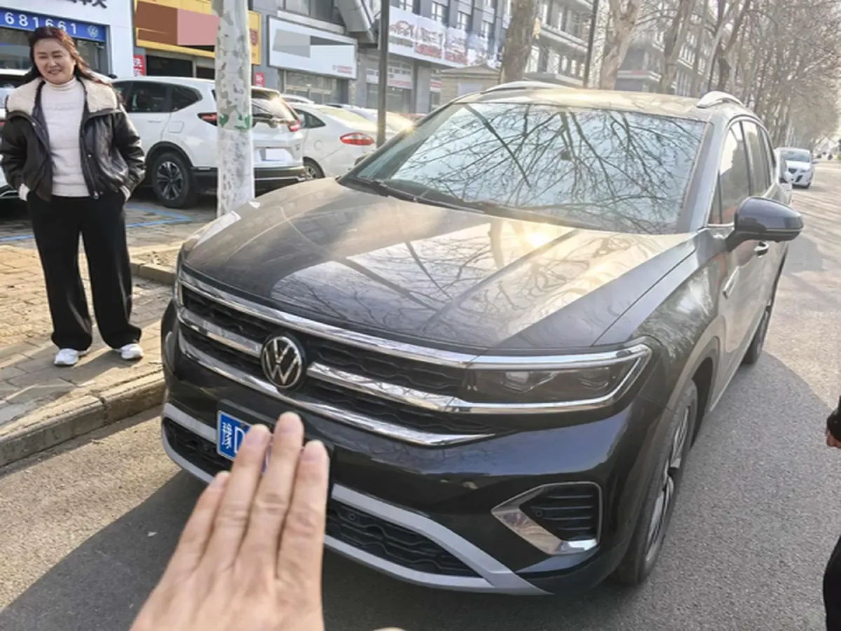 2021 Volkswagen Talagon 2.0T 220HP L4 7DCT,autocango,china used car exporter,china ev exporter,chinese used car exporter,chinese used ev exporter