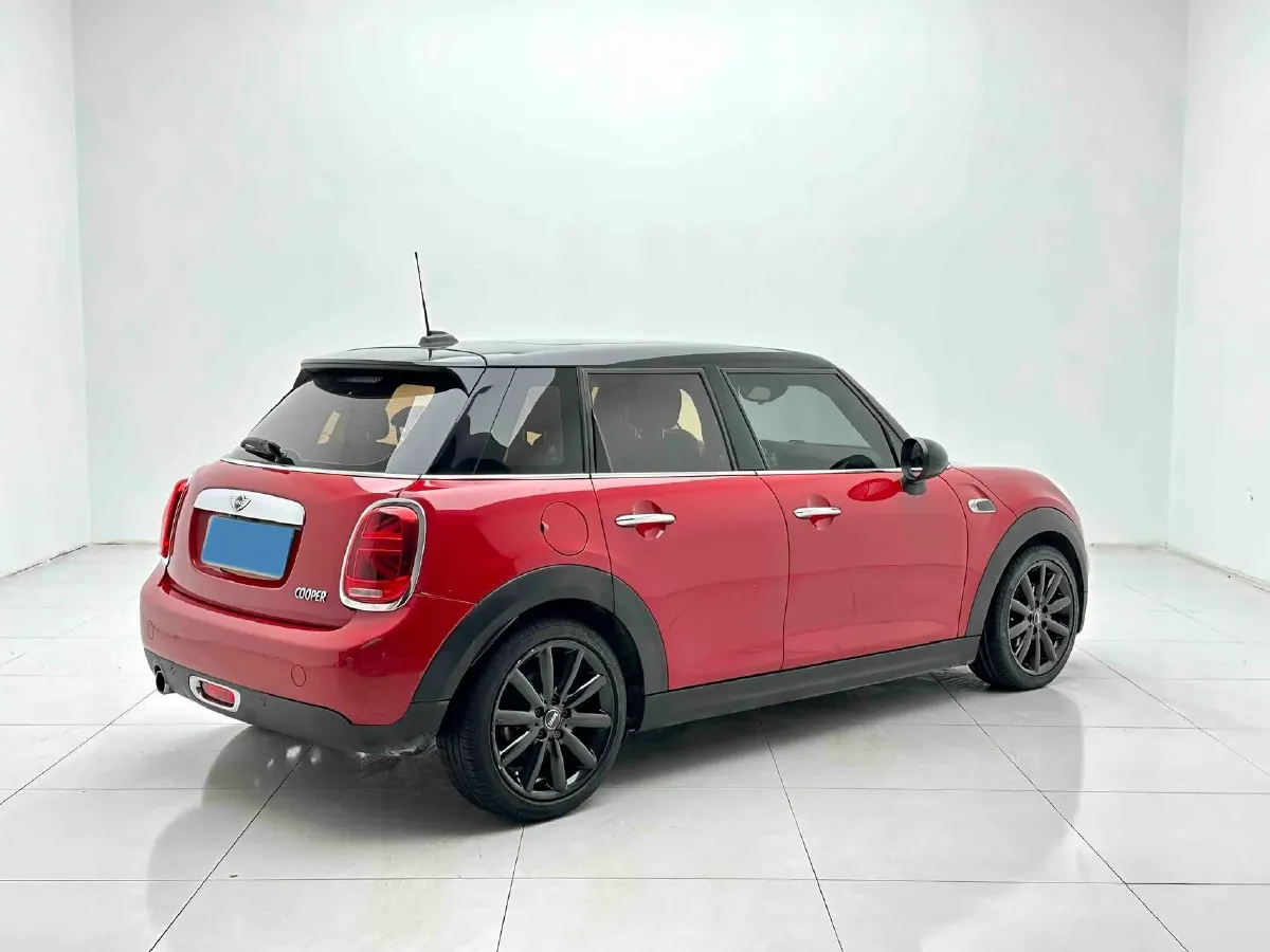 2016 MINI MINI 1.5T 136HP L3 6AT,autocango,china used car exporter,china ev exporter,chinese used car exporter,chinese used ev exporter