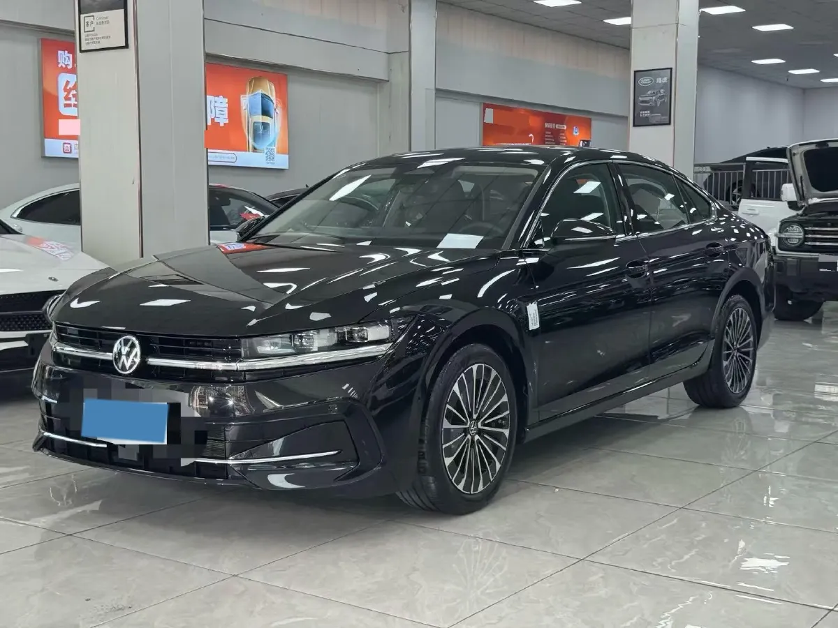 2024 Volkswagen Magotan 2.0T 220HP L4 7DCT,autocango,china used car exporter,china ev exporter,chinese used car exporter,chinese used ev exporter