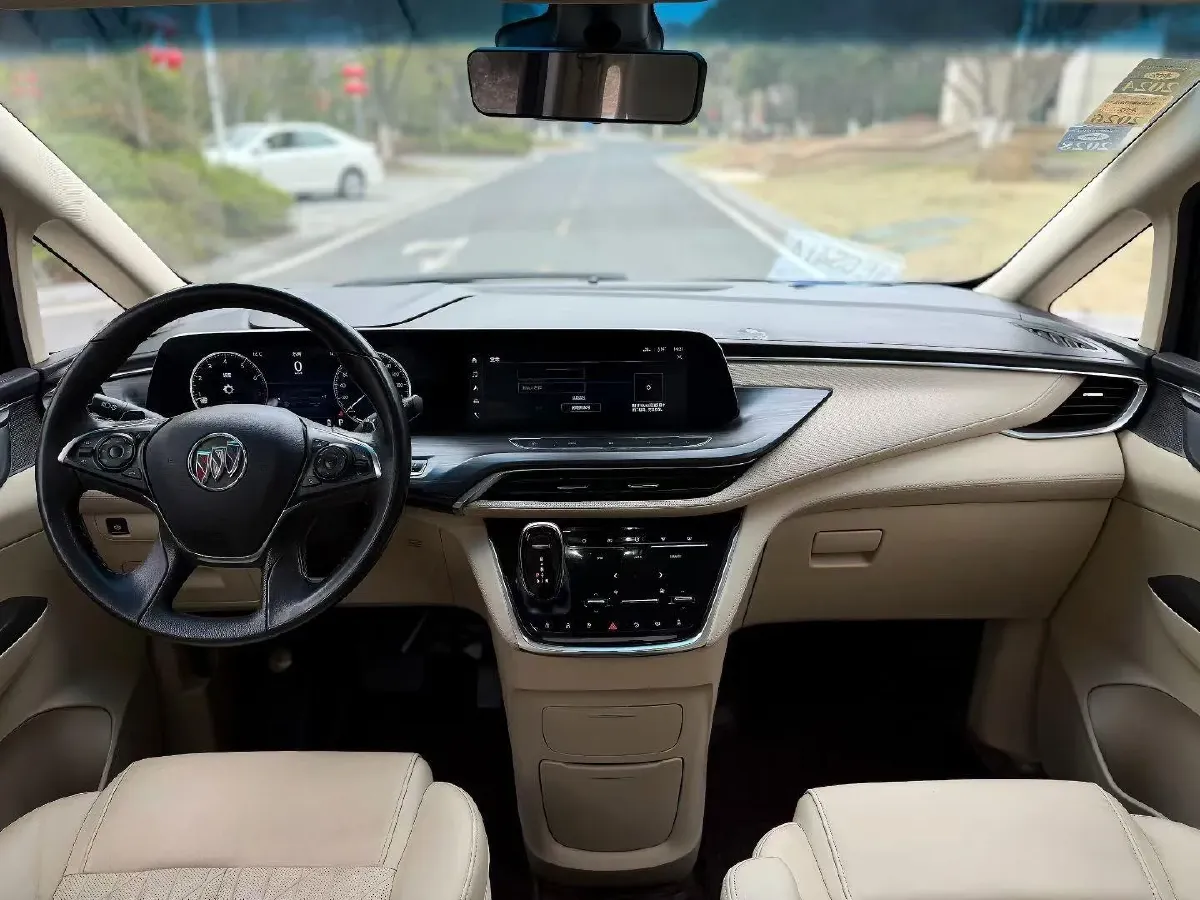 2022 Buick GL8 2.0T 237HP L4 9AT,autocango,china used car exporter,china ev exporter,chinese used car exporter,chinese used ev exporter