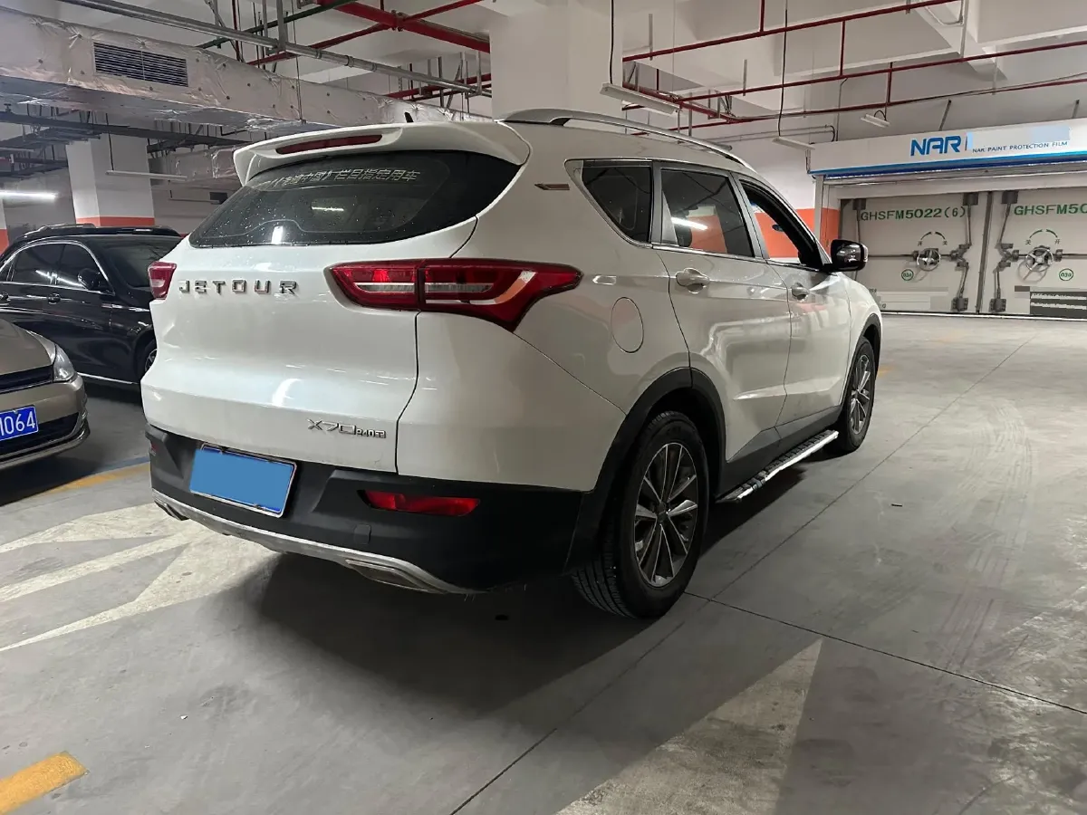 2018 Jetour X70 1.5T 147HP L4 5MT,autocango,china used car exporter,china ev exporter,chinese used car exporter,chinese used ev exporter
