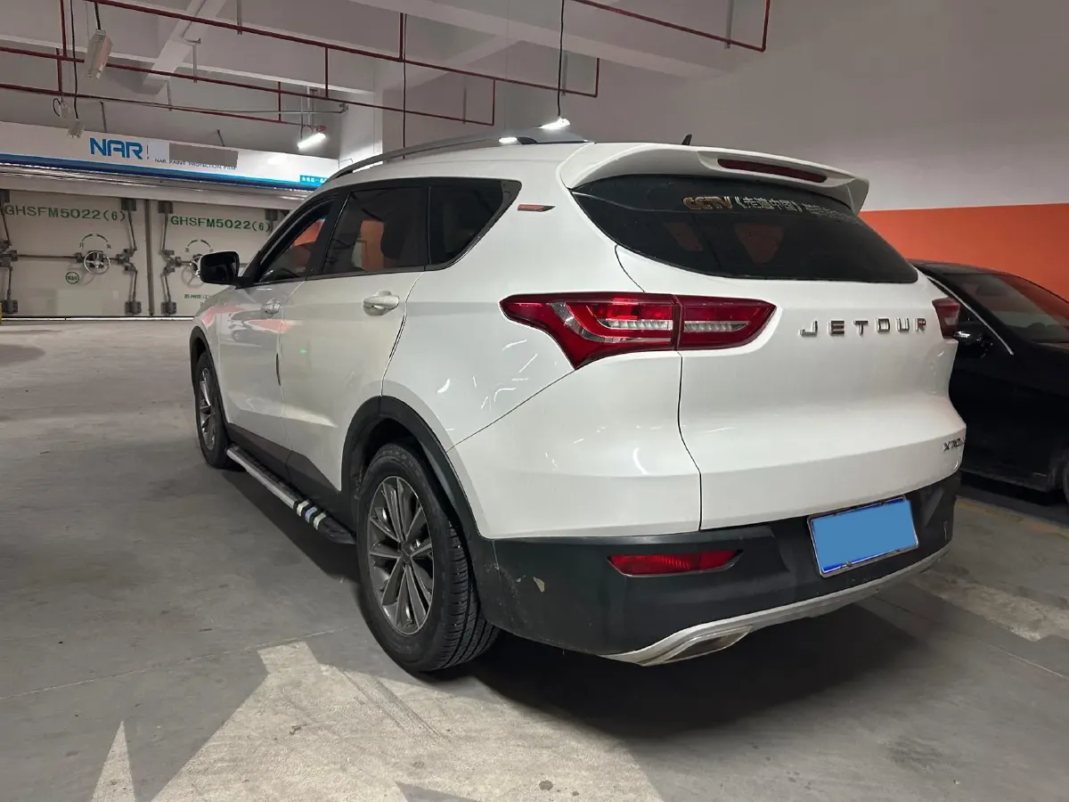 2018 Jetour X70 1.5T 147HP L4 5MT,autocango,china used car exporter,china ev exporter,chinese used car exporter,chinese used ev exporter