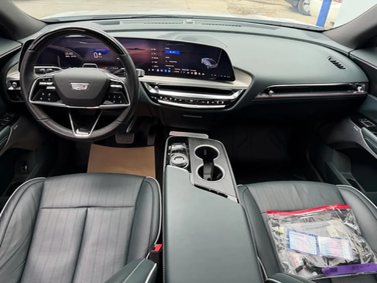 2022 Cadillac IQ Lyriq BEV 95.7KWH,autocango,china used car exporter,china ev exporter,chinese used car exporter,chinese used ev exporter