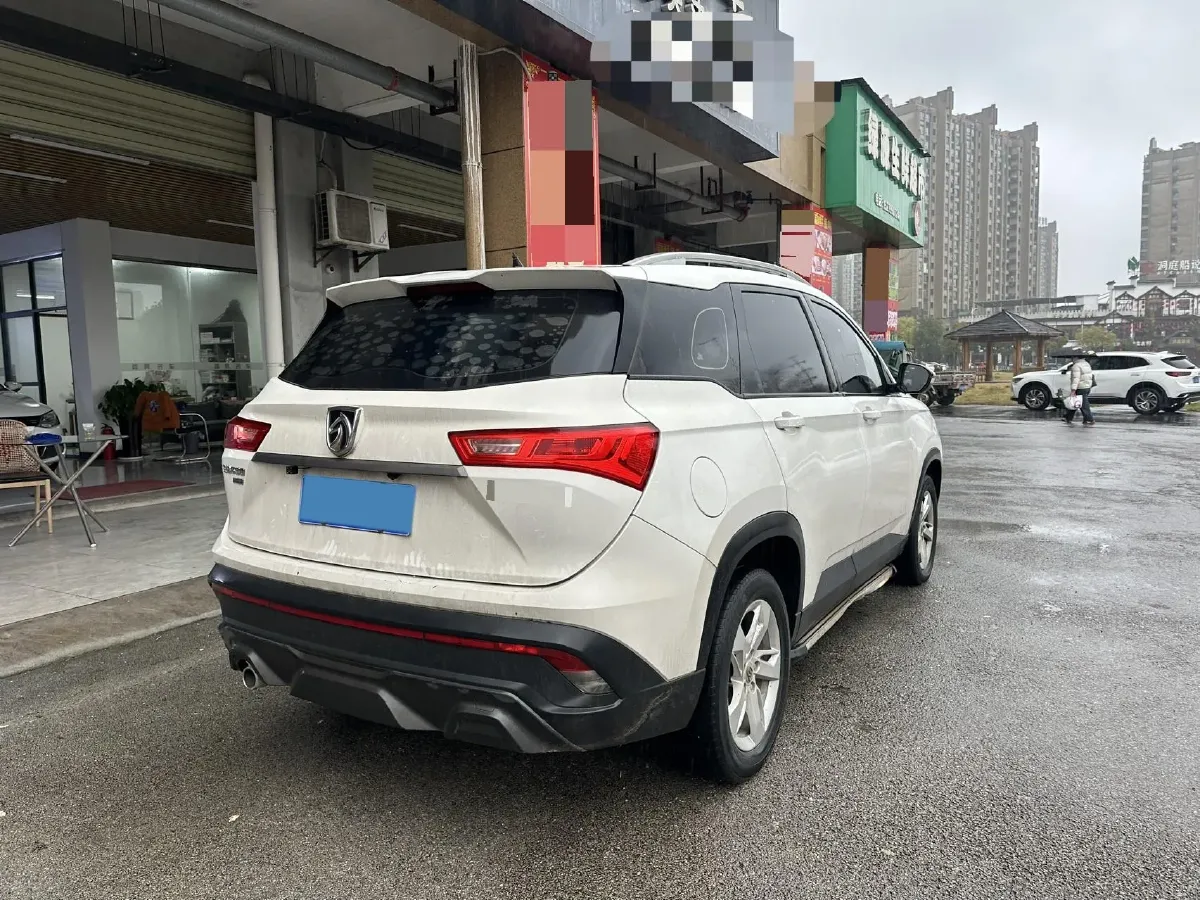 2019 BaoJun 530 1.5T 150HP L4 6MT,autocango,china used car exporter,china ev exporter,chinese used car exporter,chinese used ev exporter
