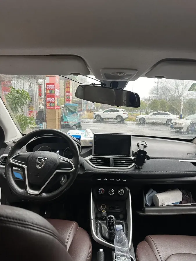 2019 BaoJun 530 1.5T 150HP L4 6MT,autocango,china used car exporter,china ev exporter,chinese used car exporter,chinese used ev exporter