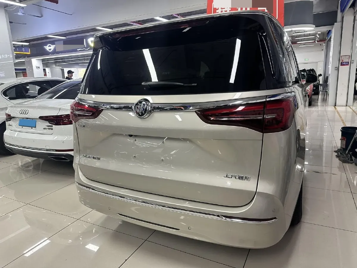 2022 Buick GL8 2.0T 237HP L4 9AT,autocango,china used car exporter,china ev exporter,chinese used car exporter,chinese used ev exporter