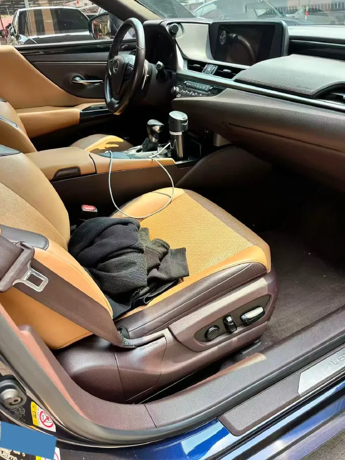 2018 Lexus ES 2.5L 178HP L4 E-CVT Hybrid,autocango,china used car exporter,china ev exporter,chinese used car exporter,chinese used ev exporter