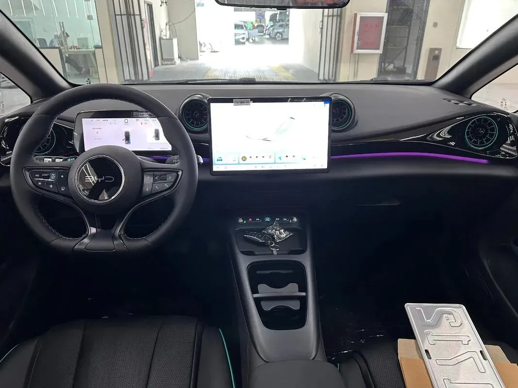 2025 BYD Dolphin BEV 60.48KWH,autocango,china used car exporter,china ev exporter,chinese used car exporter,chinese used ev exporter