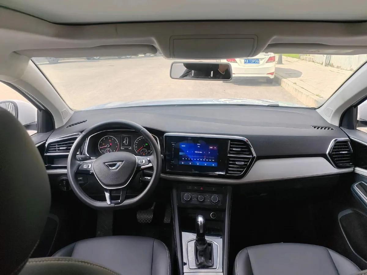 2023 Jetta VS7 1.4T 150HP L4 6AT,autocango,china used car exporter,china ev exporter,chinese used car exporter,chinese used ev exporter