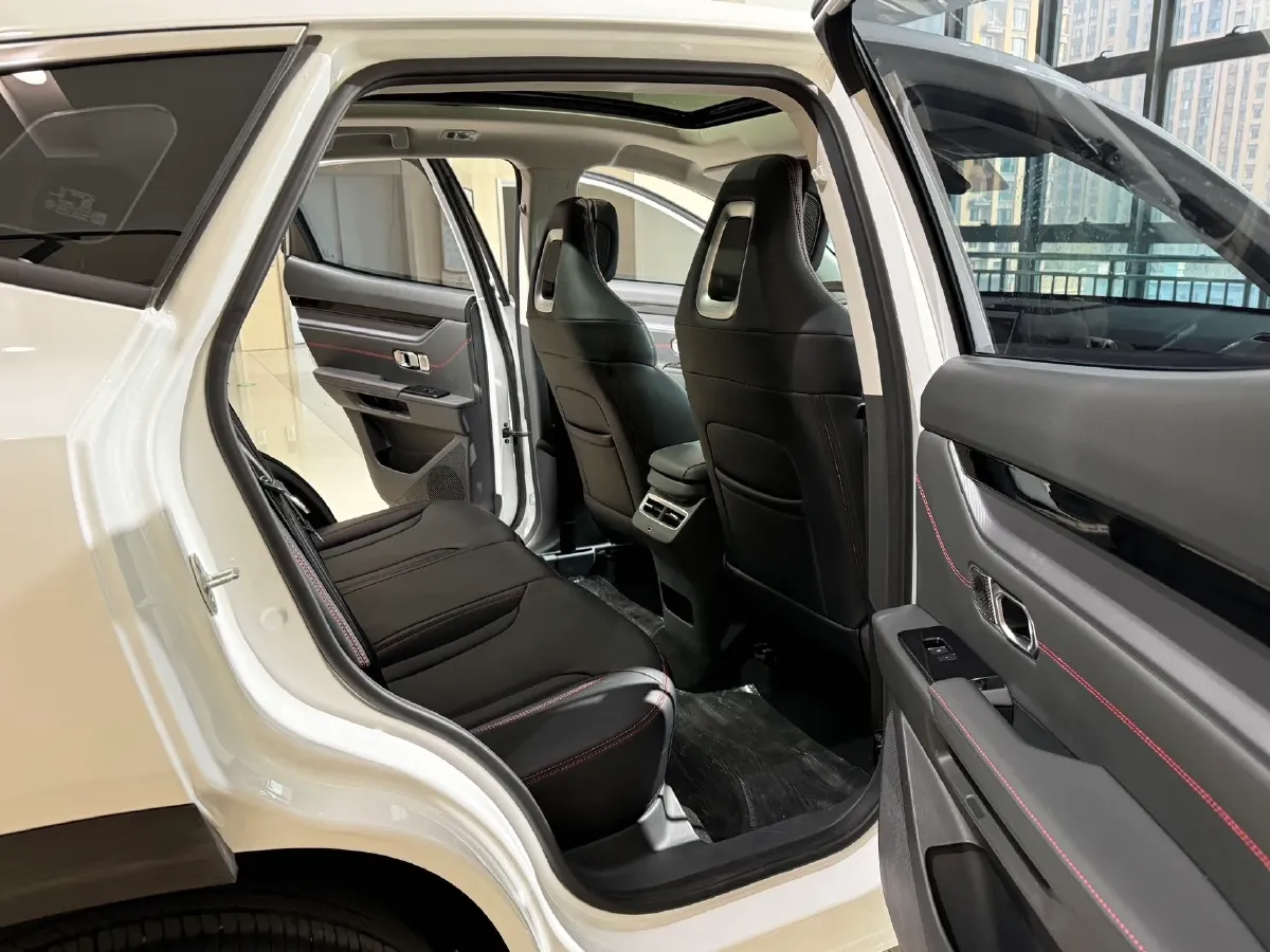 2025 Jetour DASHING 1.5T 156HP L4 6DCT,autocango,china used car exporter,china ev exporter,chinese used car exporter,chinese used ev exporter