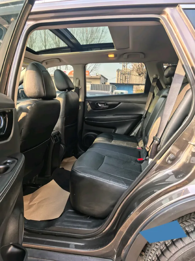 2019 Nissan X-Trail 2.0L 154HP L4 CVT,autocango,china used car exporter,china ev exporter,chinese used car exporter,chinese used ev exporter