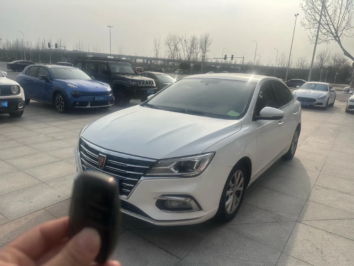 2020 Roewe i5 1.5L 120HP L4 CVT,autocango,china used car exporter,china ev exporter,chinese used car exporter,chinese used ev exporter