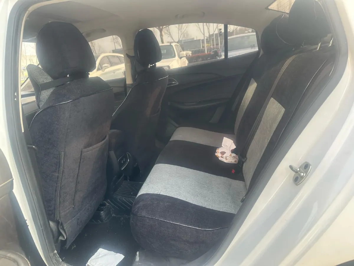 2020 Roewe i5 1.5L 120HP L4 CVT,autocango,china used car exporter,china ev exporter,chinese used car exporter,chinese used ev exporter