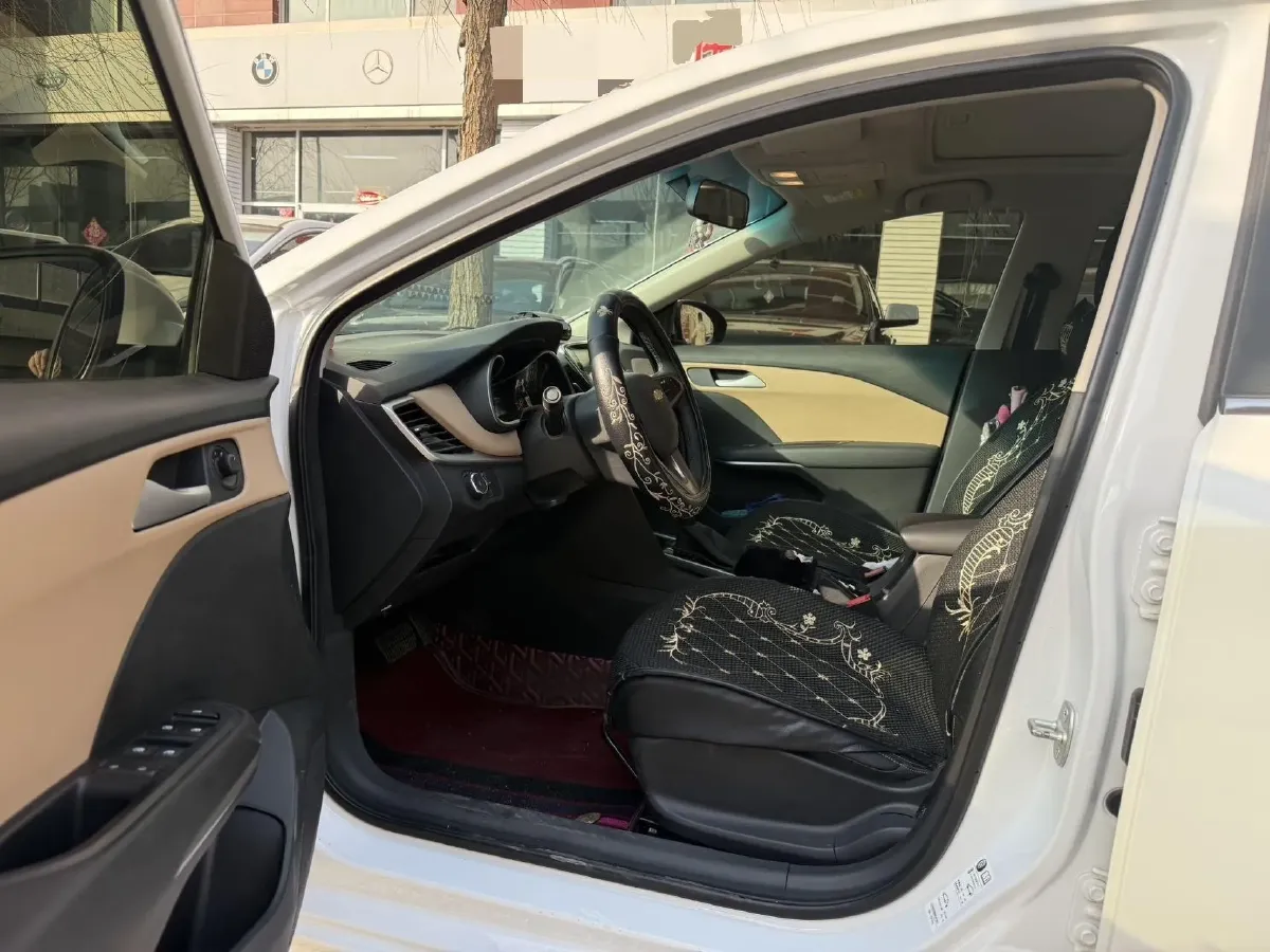 2022 Chevrolet Monza 1.5L 113HP L4 6AT,autocango,china used car exporter,china ev exporter,chinese used car exporter,chinese used ev exporter