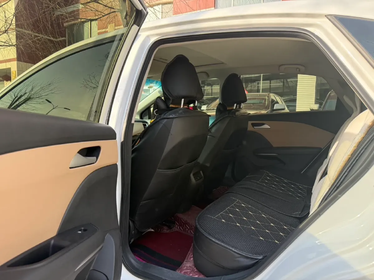 2022 Chevrolet Monza 1.5L 113HP L4 6AT,autocango,china used car exporter,china ev exporter,chinese used car exporter,chinese used ev exporter