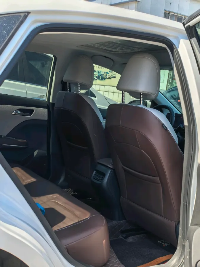 2023 Chevrolet Monza 1.5L 113HP L4 6DCT,autocango,china used car exporter,china ev exporter,chinese used car exporter,chinese used ev exporter