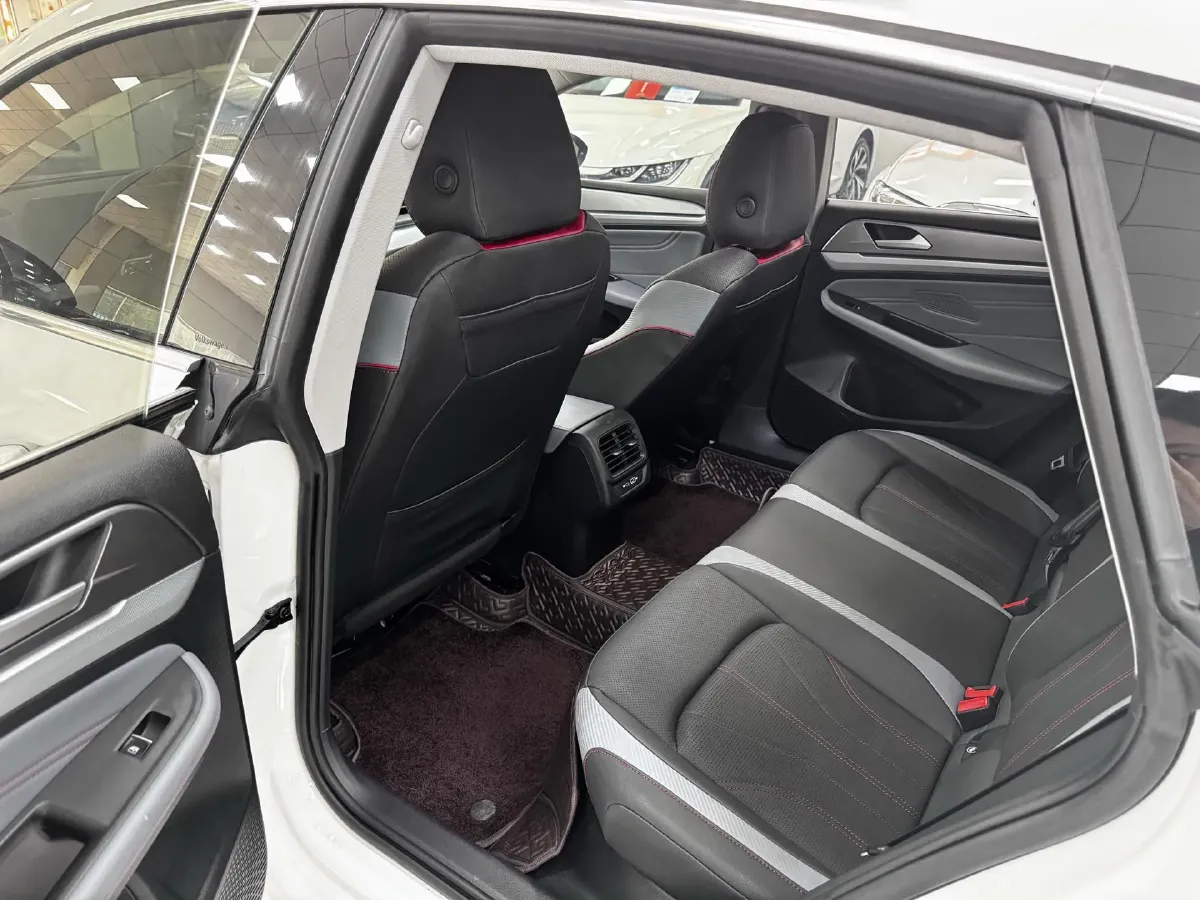 2023 MG 7 2.0T 261HP L4 9AT,autocango,china used car exporter,china ev exporter,chinese used car exporter,chinese used ev exporter