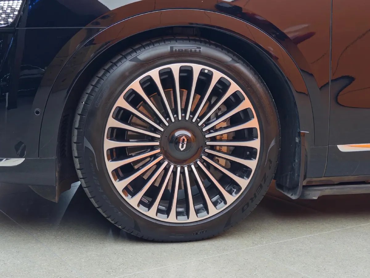 2025 AITO AITO M9 REEV 160HP REEV 52KWH,autocango,china used car exporter,china ev exporter,chinese used car exporter,chinese used ev exporter