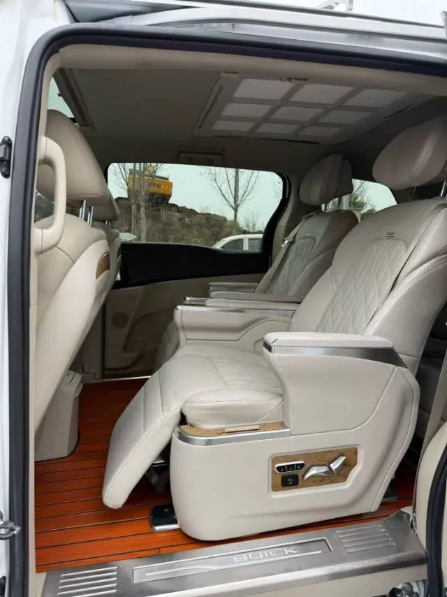 2018 Buick GL8 2.0T 260HP L4 6AT,autocango,china used car exporter,china ev exporter,chinese used car exporter,chinese used ev exporter