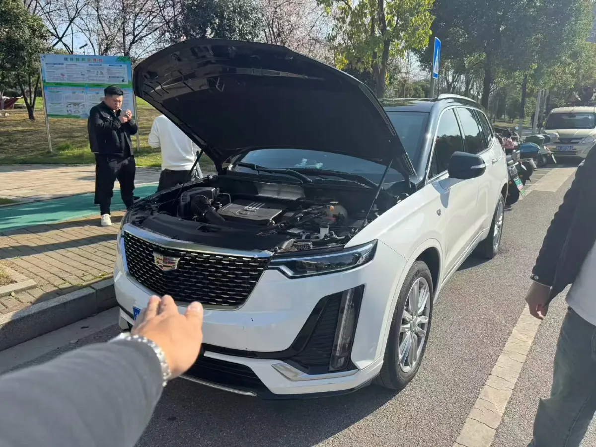 2022 Cadillac XT6 2.0T 237HP L4 9AT,autocango,china used car exporter,china ev exporter,chinese used car exporter,chinese used ev exporter