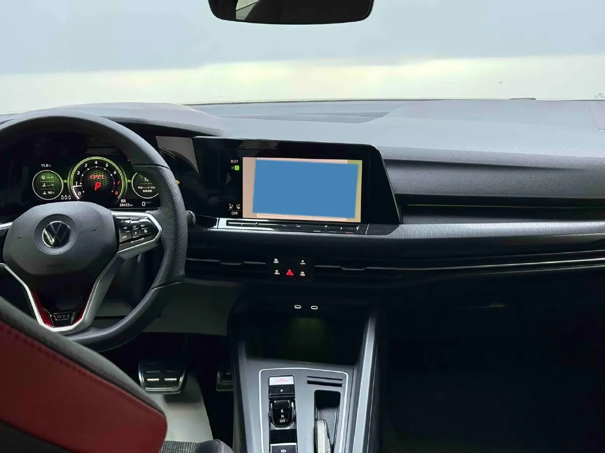 2021 Volkswagen GolfGTI 2.0T 220HP L4 7DCT,autocango,china used car exporter,china ev exporter,chinese used car exporter,chinese used ev exporter