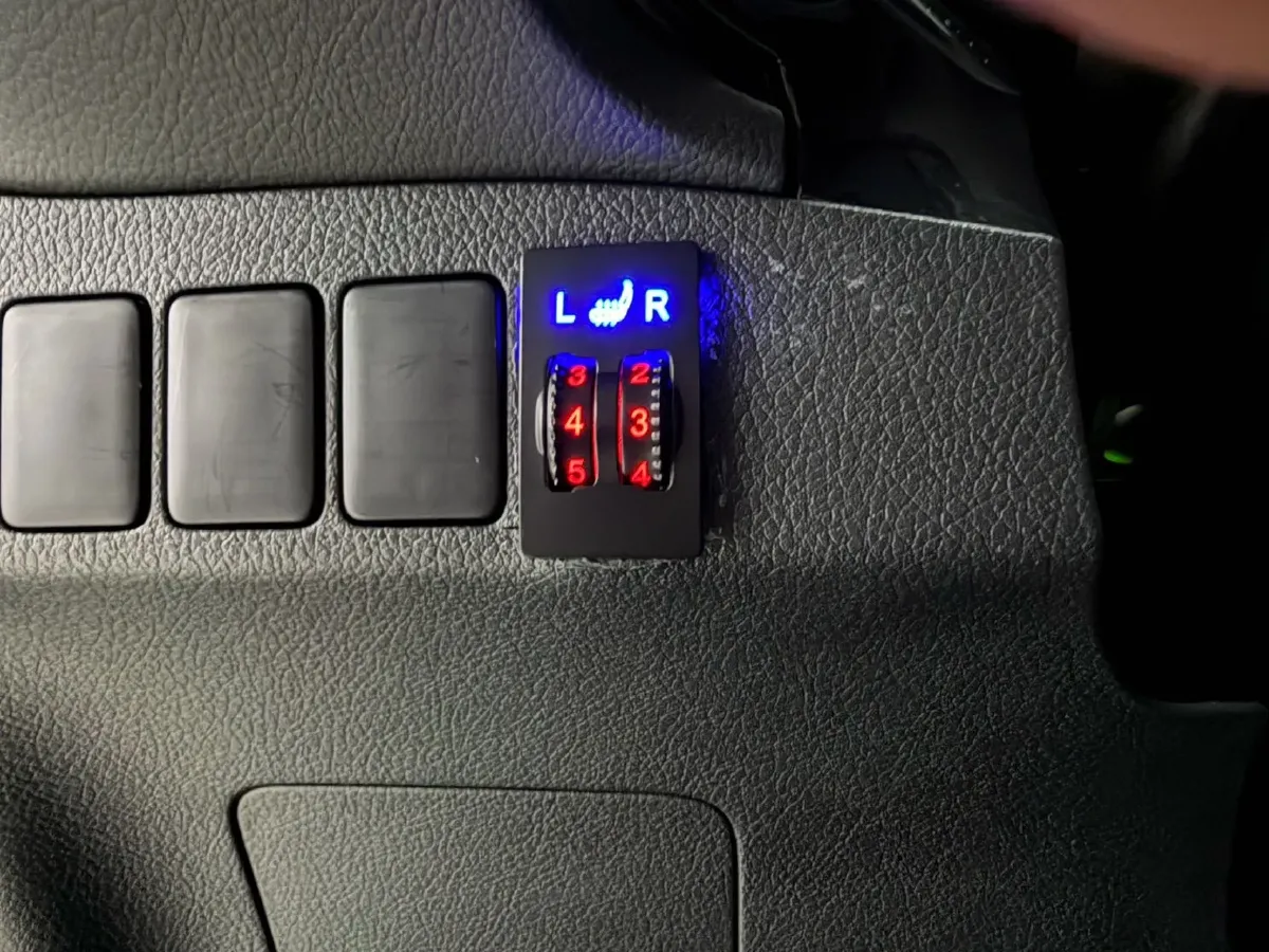 2021 Mitsubishi Outlander 2.0L 166HP L4 CVT,autocango,china used car exporter,china ev exporter,chinese used car exporter,chinese used ev exporter