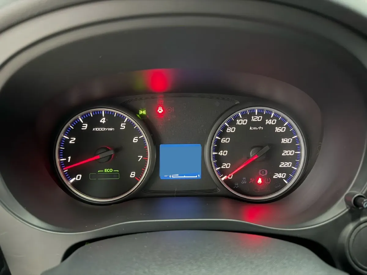 2021 Mitsubishi Outlander 2.0L 166HP L4 CVT,autocango,china used car exporter,china ev exporter,chinese used car exporter,chinese used ev exporter